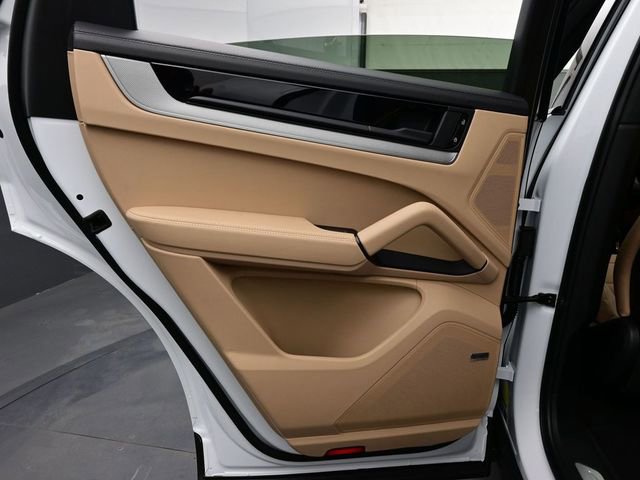 New 2026 Porsche Cayenne Coupe image 13