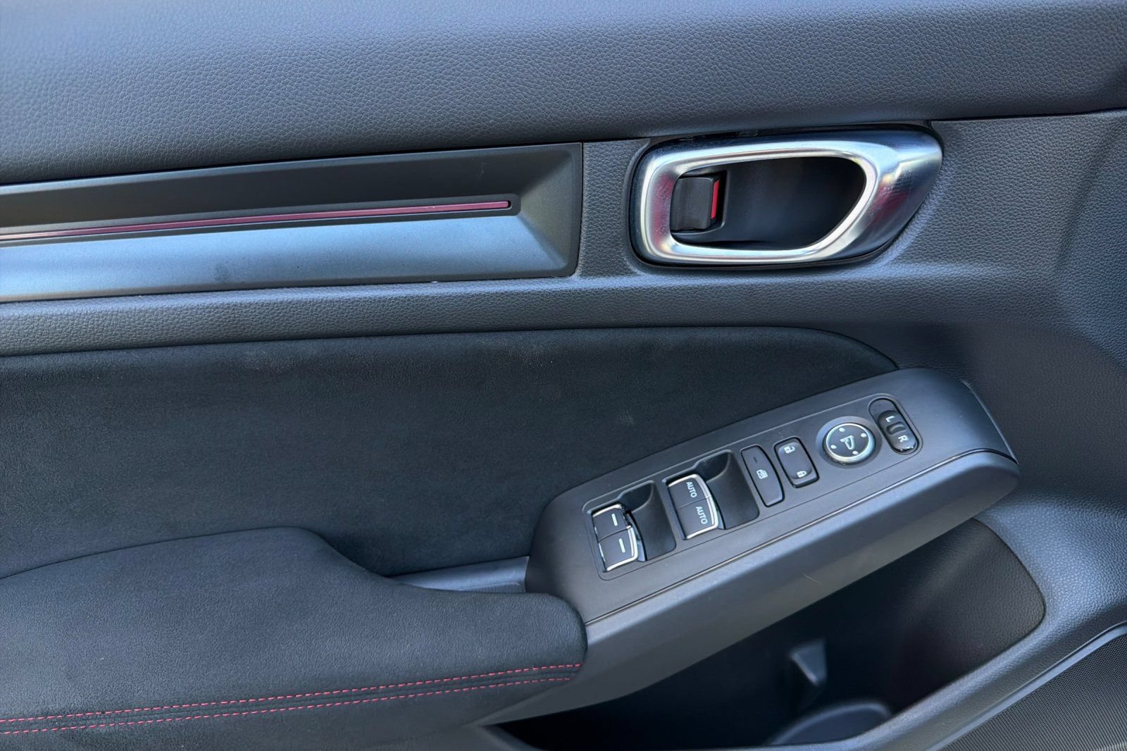 Certified 2025 Honda Civic Type R image 11