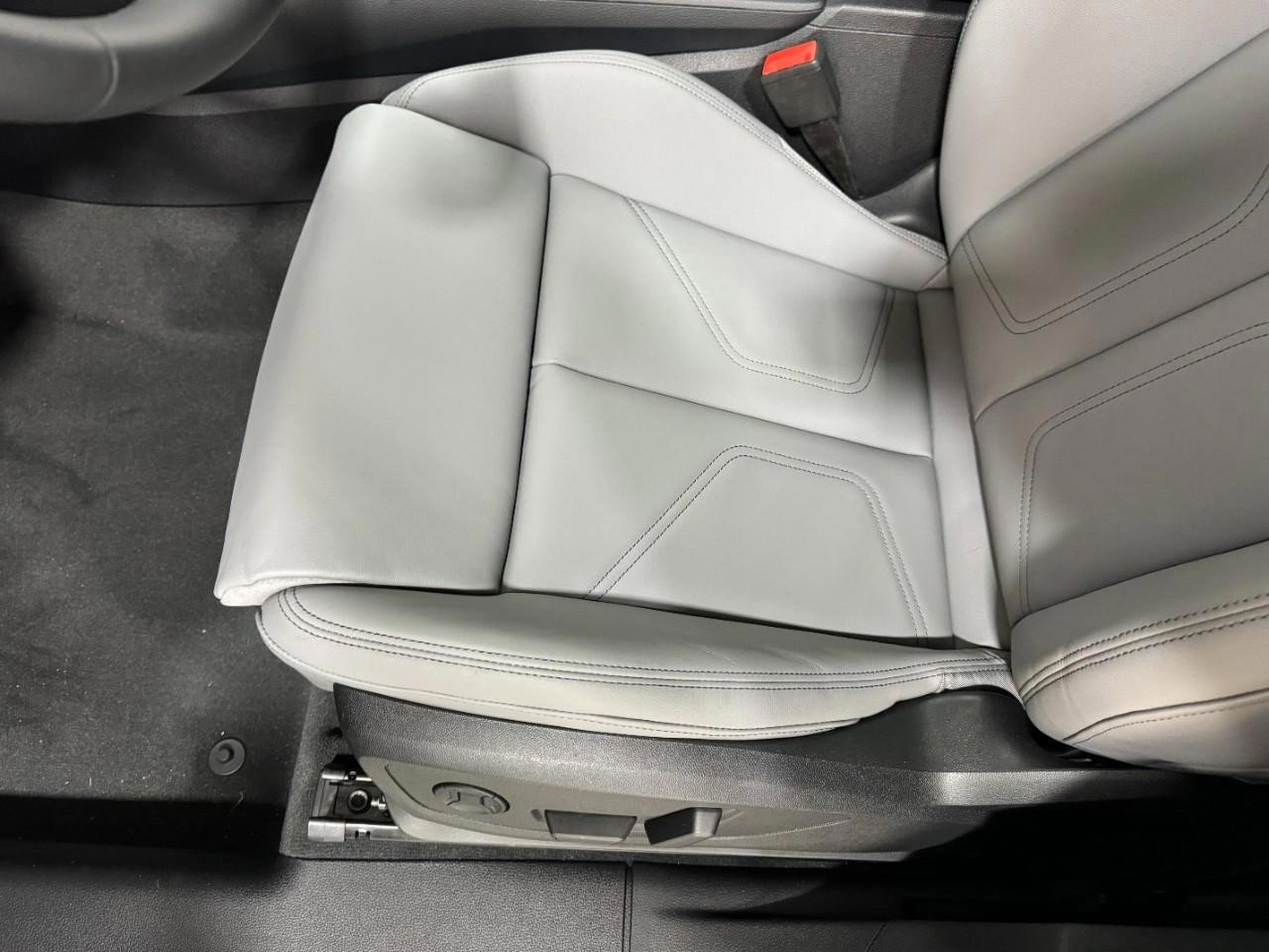 New 2025 Audi Q3 2.0T Premium image 28