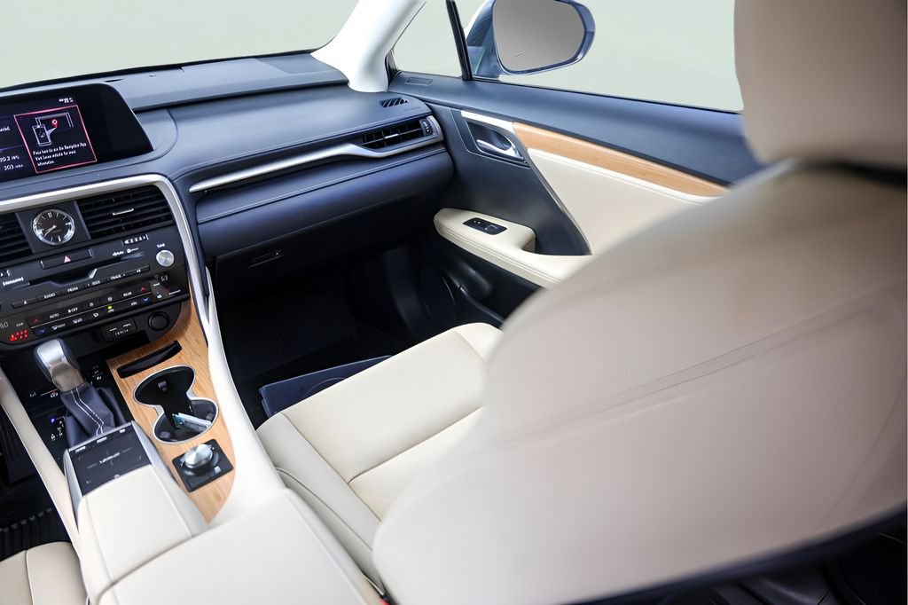 Used 2021 Lexus RX 350L FWD w/ Premium Package image 30