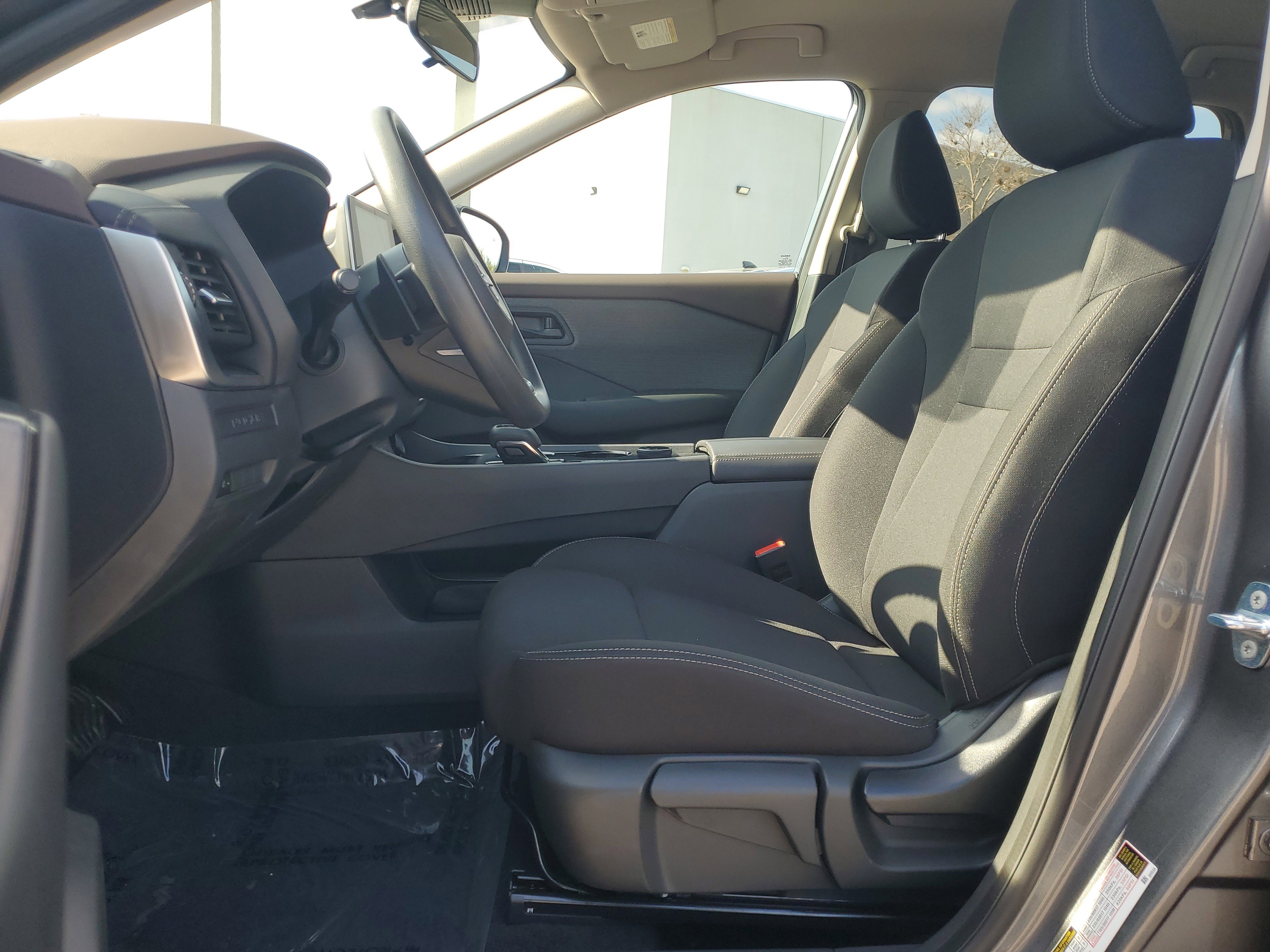 Certified 2023 Nissan Rogue S image 12