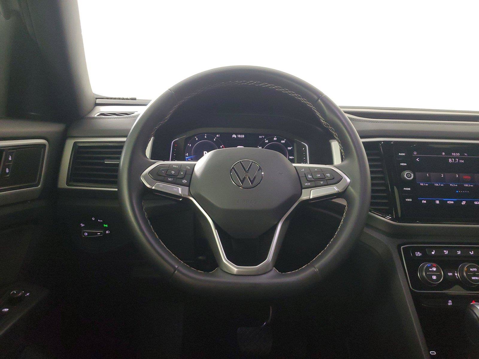 Used 2023 Volkswagen Atlas Cross Sport SE w/ Panoramic Sunroof Package FWD image 15