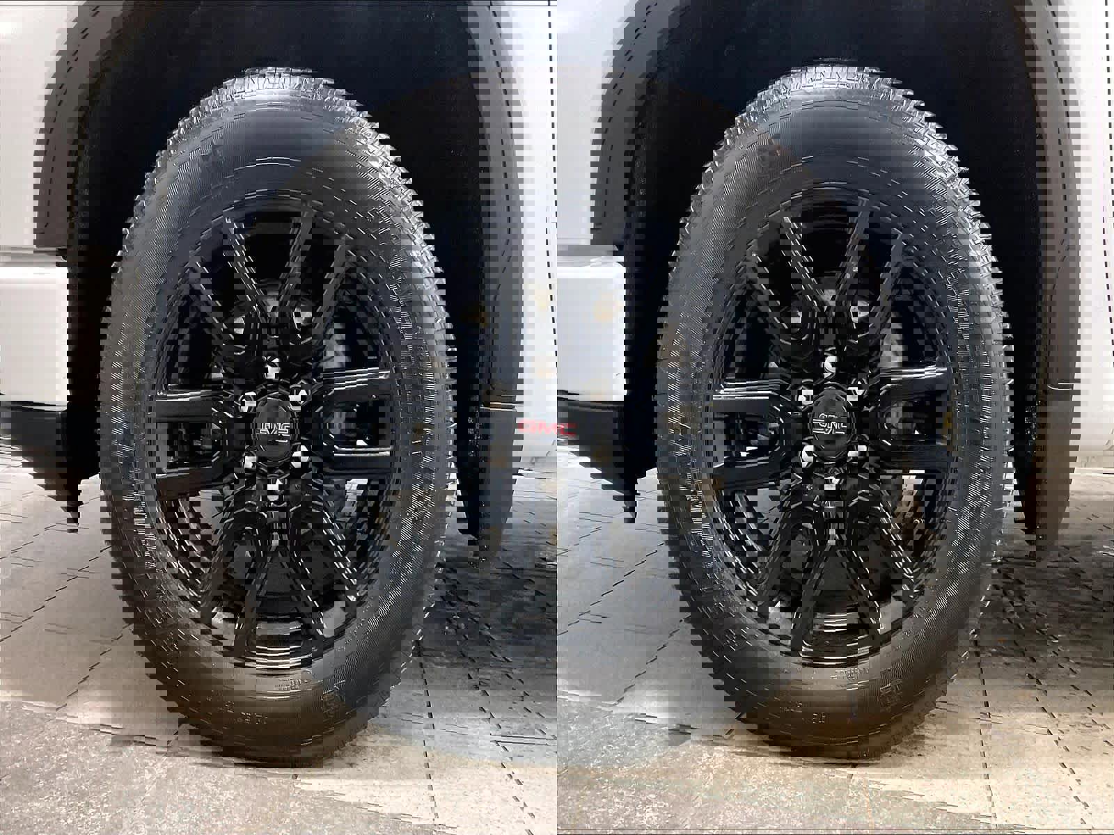 Used 2023 GMC Sierra 1500 Elevation image 7