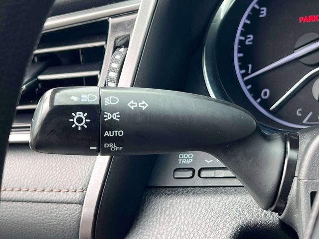 Used 2020 Toyota Camry LE image 24