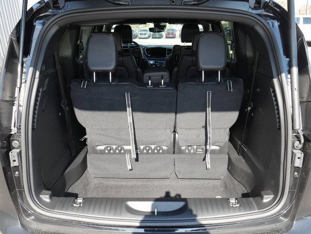 New 2026 Chrysler Pacifica Select AWD/4WD image 7
