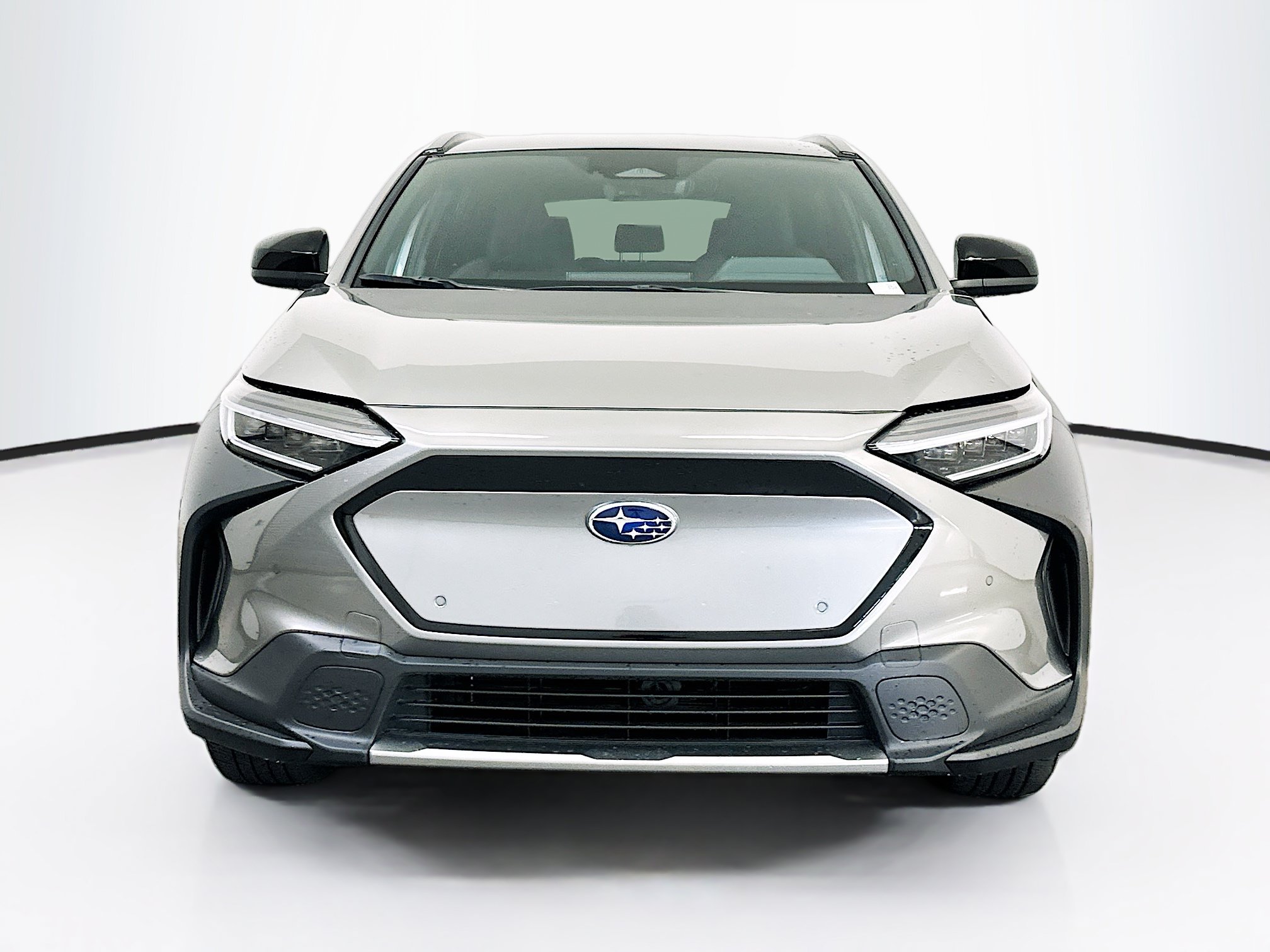 Used 2025 Subaru Solterra AWD/4WD image 2