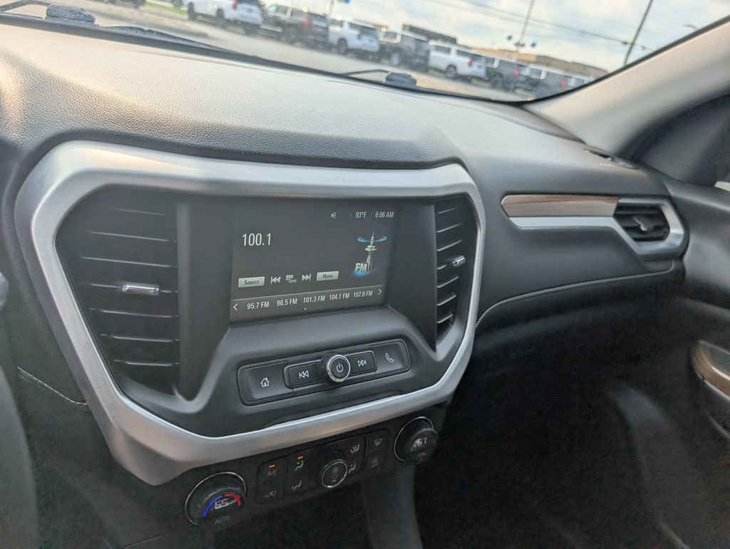 Used 2018 GMC Acadia SLE AWD/4WD image 19