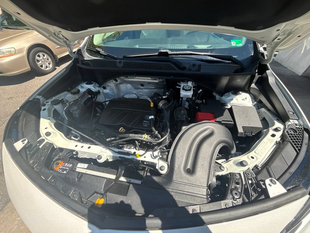 Used 2021 Buick Encore GX Select w/ Sport Touring Package FWD image 24