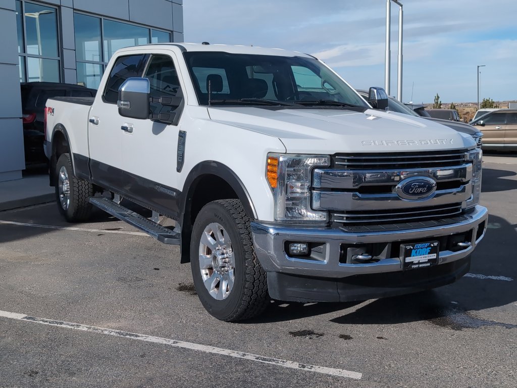 Used 2017 Ford F250 Lariat w/ Chrome Package image 3
