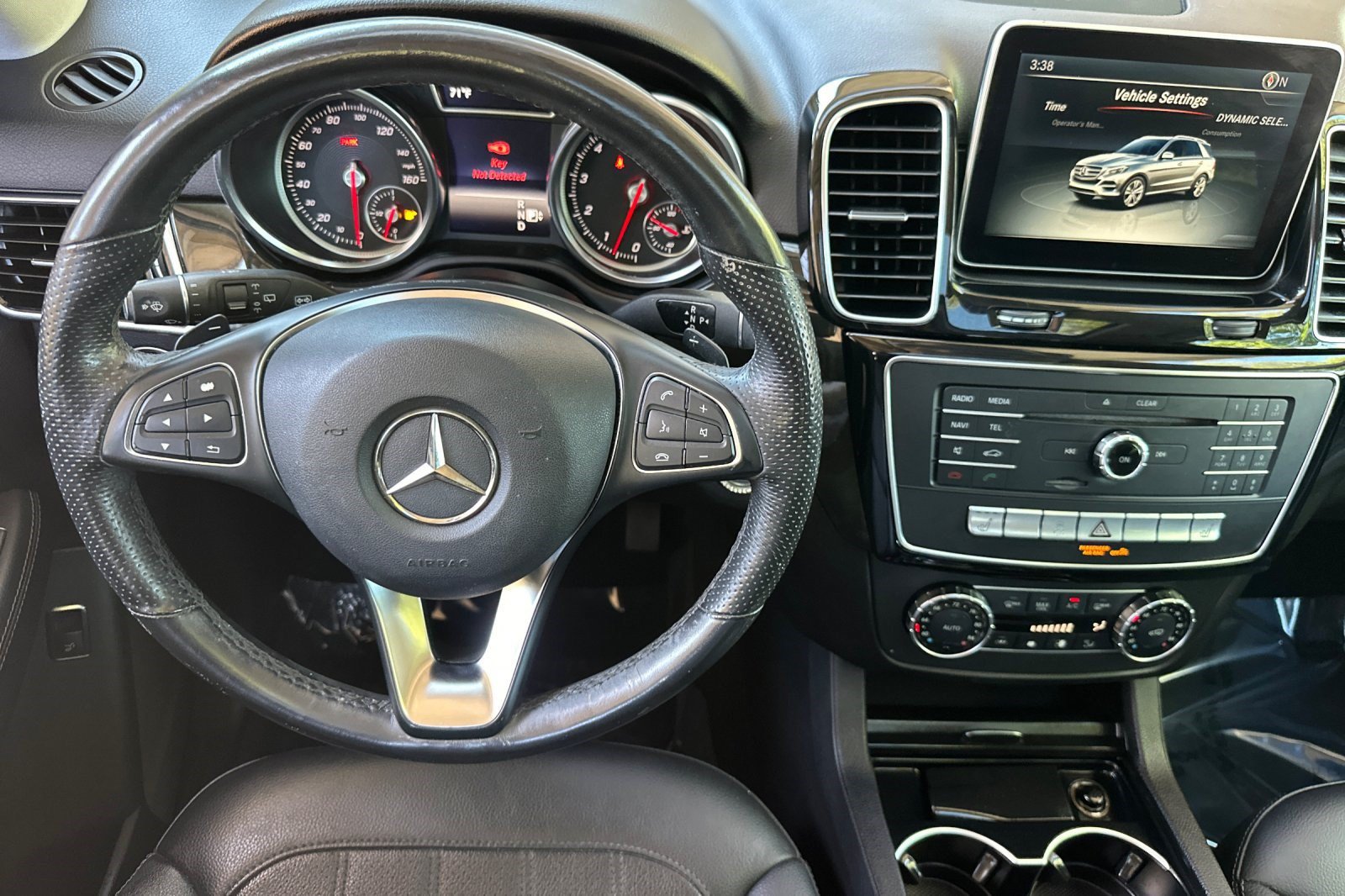 Used 2016 Mercedes-Benz GLE 350 image 30