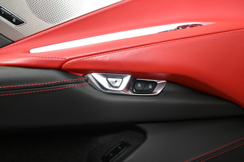 Used 2022 Chevrolet Corvette Stingray Premium Conv w/ Z51 Performance Package image 26