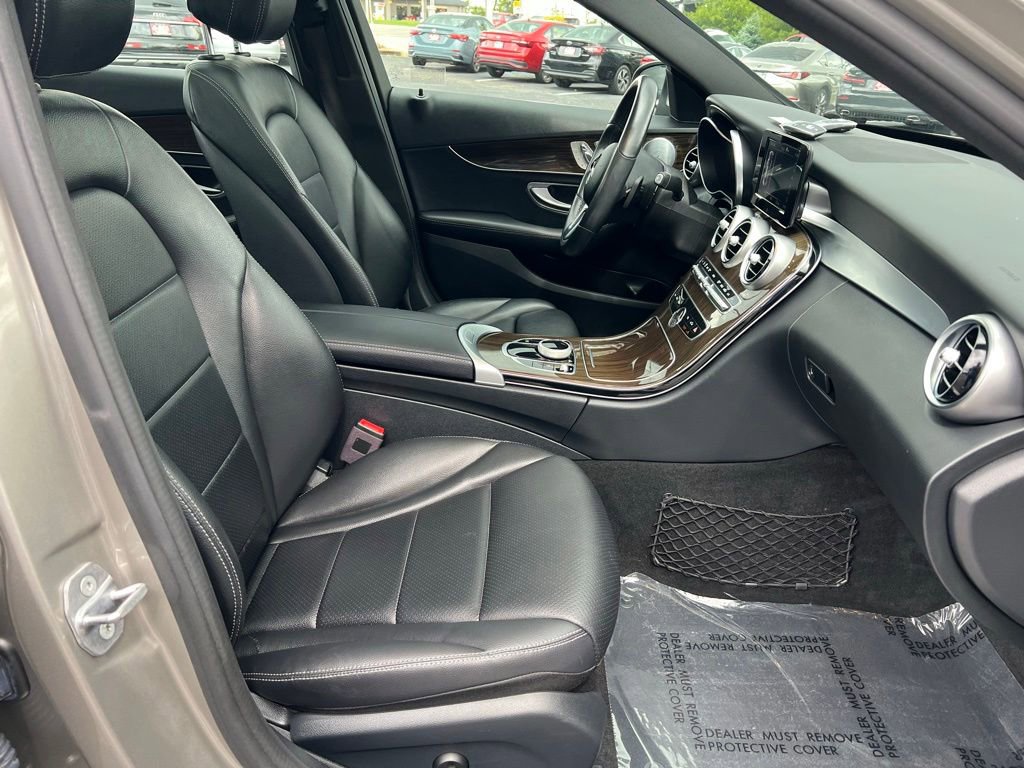 Used 2019 Mercedes-Benz C 300 4MATIC Sedan image 25