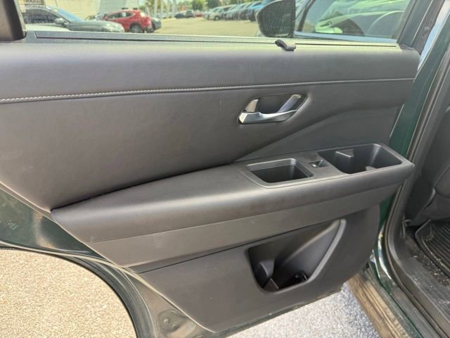 Used 2023 Nissan Pathfinder SL AWD/4WD image 25