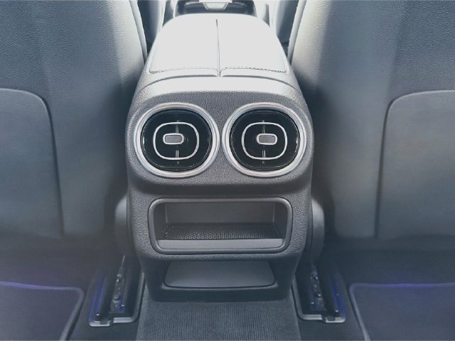Certified 2025 Mercedes-Benz GLC 300 4MATIC image 27