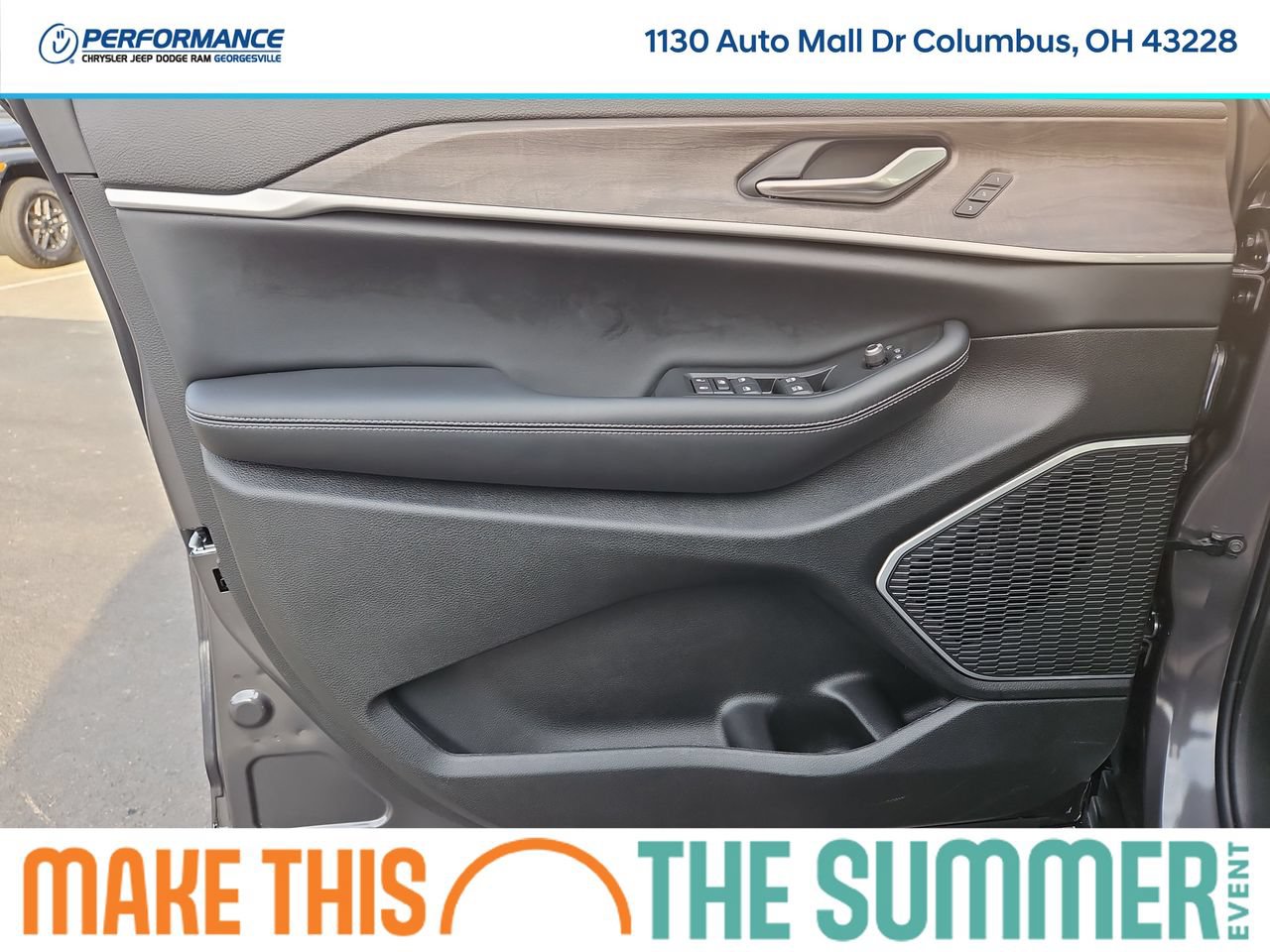 New 2026 Jeep Grand Cherokee Limited w/ Limited Altitude Package AWD/4WD image 19