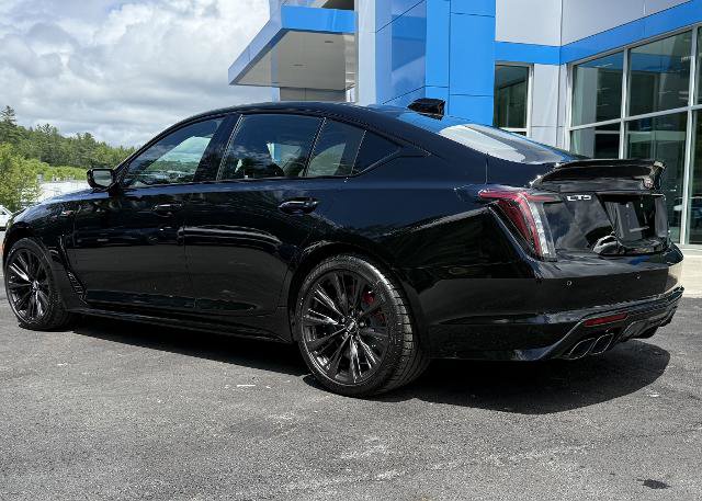 New 2026 Cadillac CT5 V Blackwing image 3