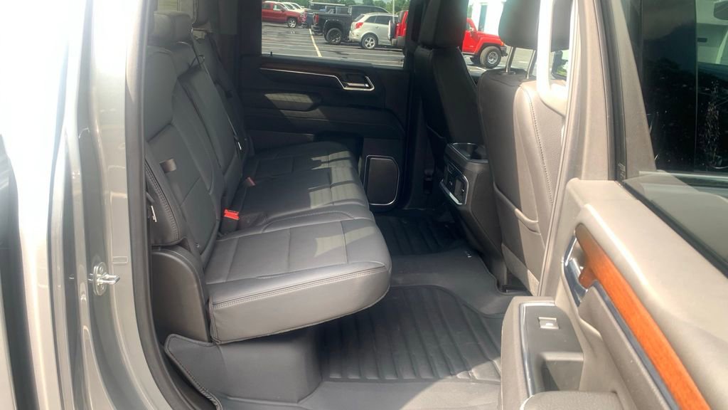 Used 2024 GMC Sierra 2500 Denali w/ Denali Reserve Package image 15