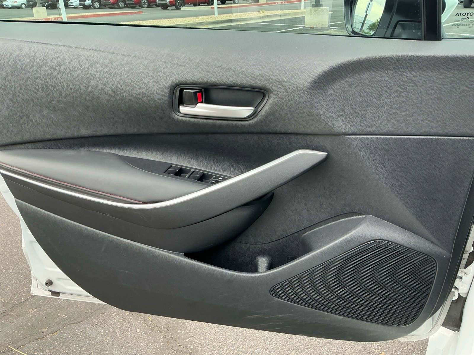 Certified 2025 Toyota Corolla SE w/ Convenience Package image 13