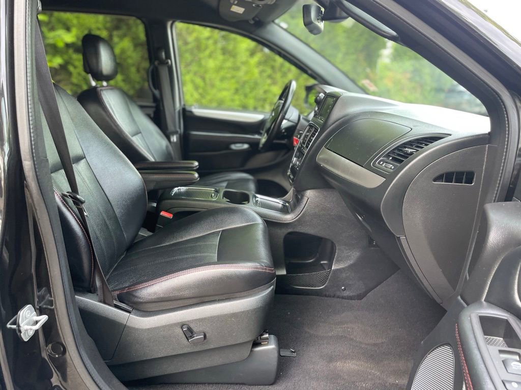 Used 2019 Dodge Grand Caravan GT FWD image 23