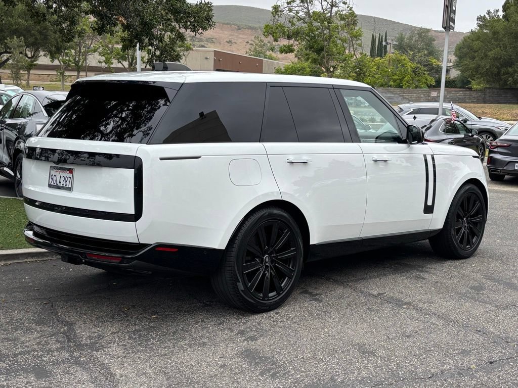 Used 2023 Land Rover Range Rover SE AWD/4WD image 7