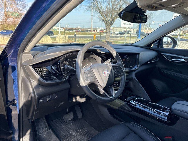 Used 2023 Buick Envision Essence image 13