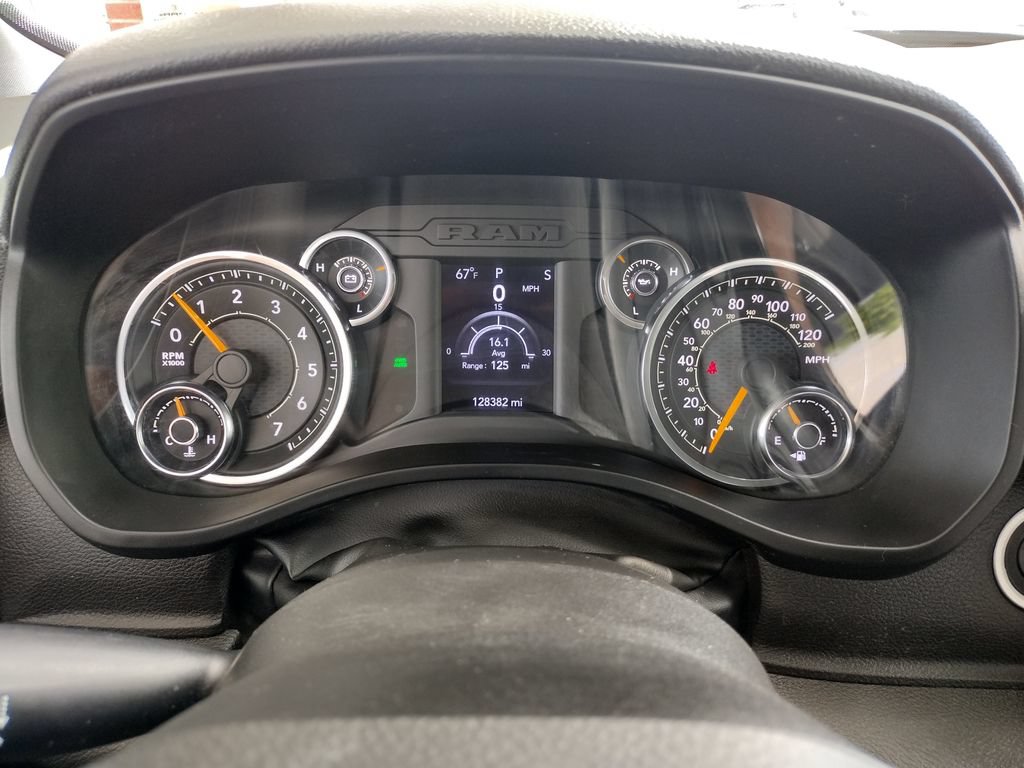 Used 2022 RAM 1500 Big Horn AWD/4WD image 28