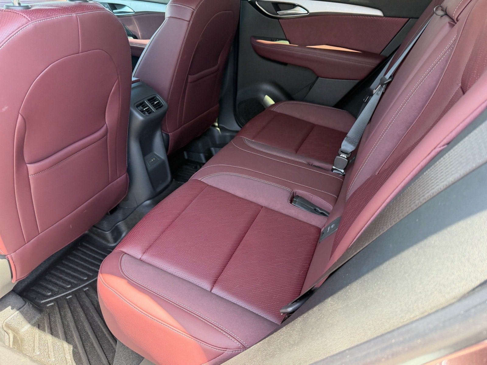 Used 2025 Buick Envision Sport Touring AWD/4WD image 15
