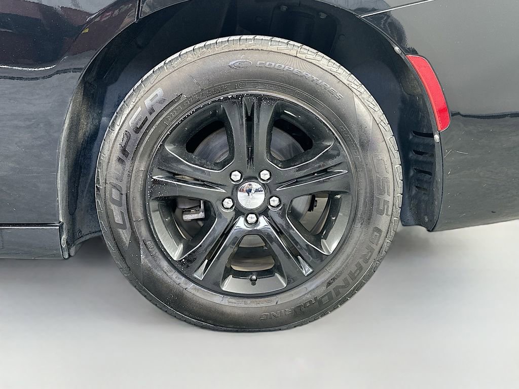 Used 2020 Dodge Charger SXT w/ Leather Interior Group image 35