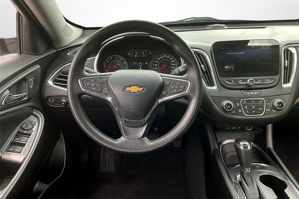 Used 2020 Chevrolet Malibu LT image 8