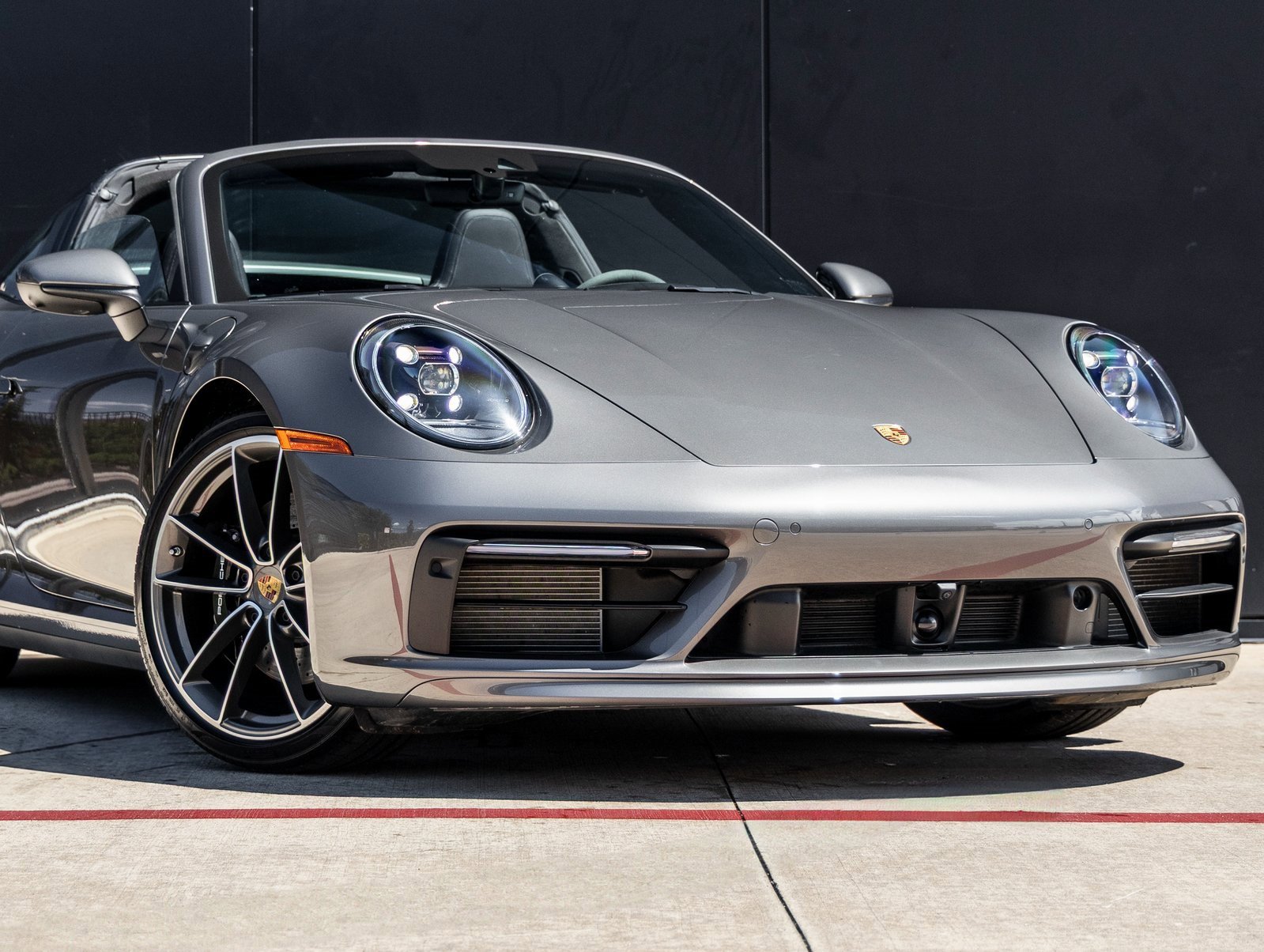 Used 2024 Porsche 911 Targa 4S w/ Premium Package image 9