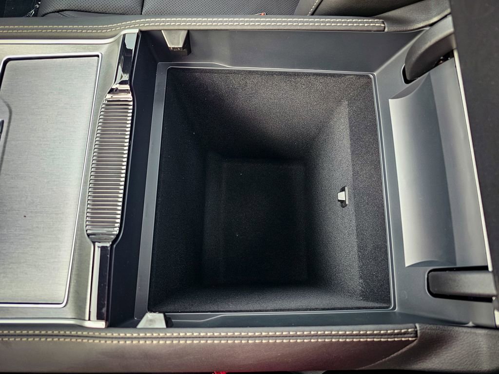 New 2025 Jeep Wagoneer Series III image 38