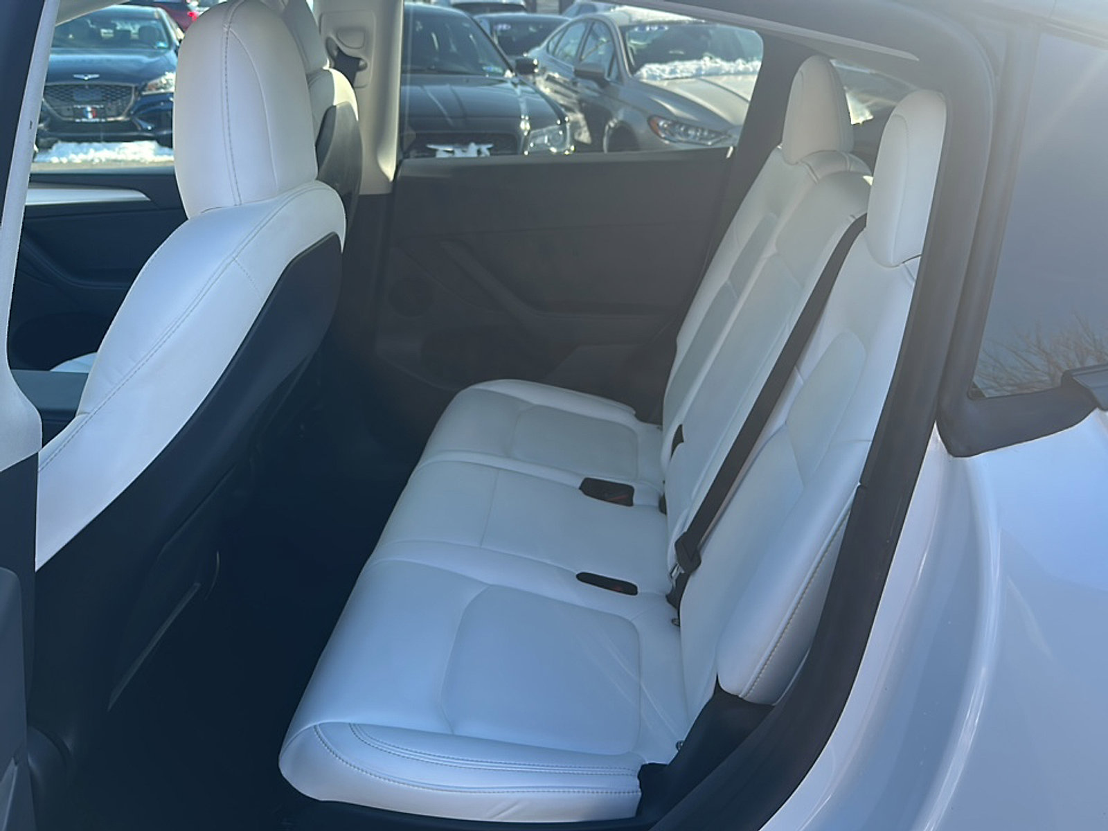 Used 2022 Tesla Model Y Long Range image 14