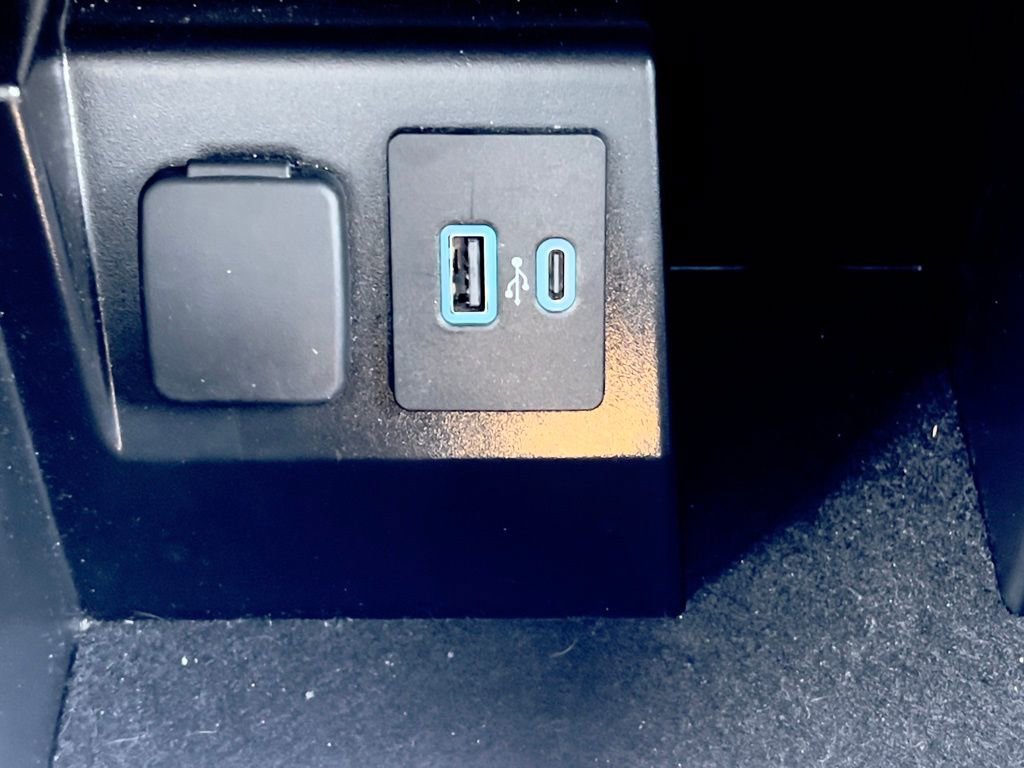 Used 2024 Ford Explorer Limited RWD image 33