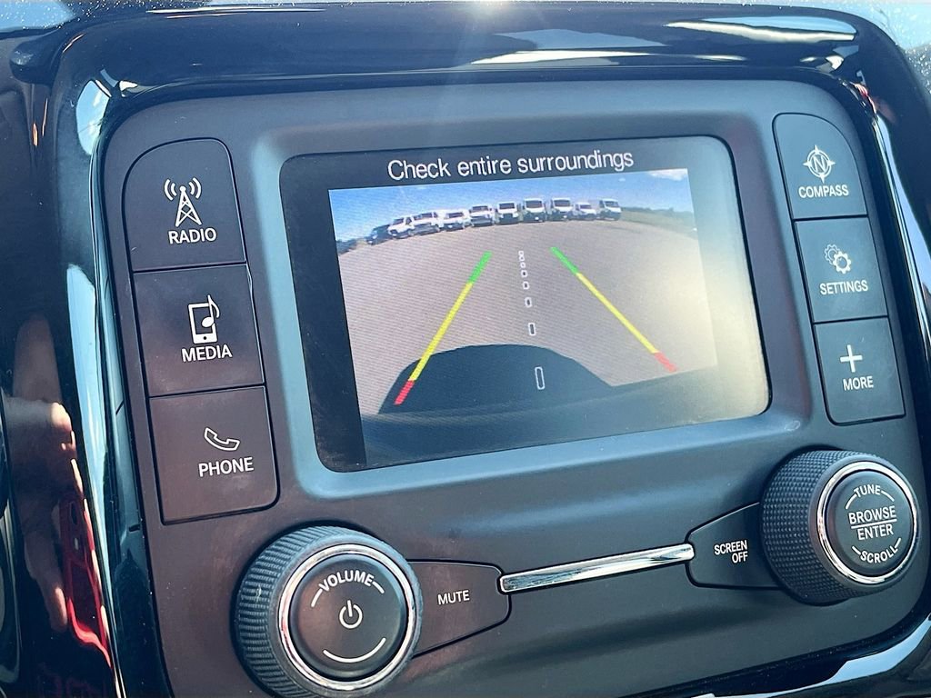 Used 2018 Jeep Compass Latitude FWD image 13