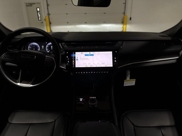 New 2026 Jeep Grand Cherokee Limited AWD/4WD image 10