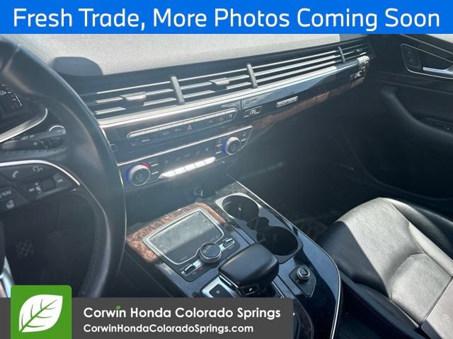 Used 2017 Audi Q7 3.0T Prestige w/ Prestige Package AWD/4WD image 11