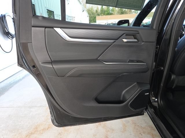 Used 2024 GMC Acadia Elevation w/ Trailering Package AWD/4WD image 46