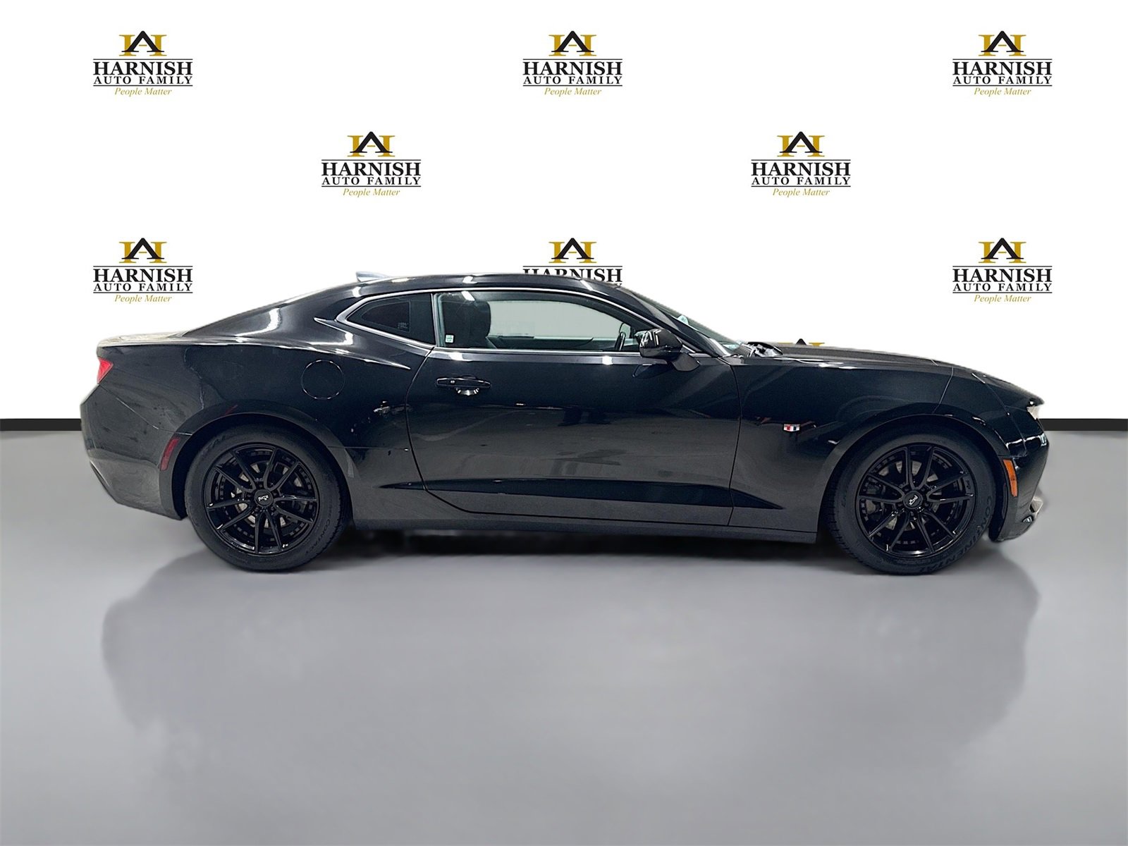 Used 2017 Chevrolet Camaro LT image 4