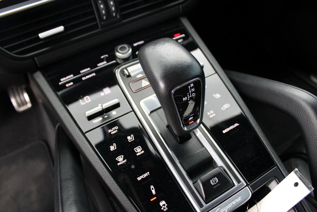 Used 2021 Porsche Cayenne S AWD/4WD image 21