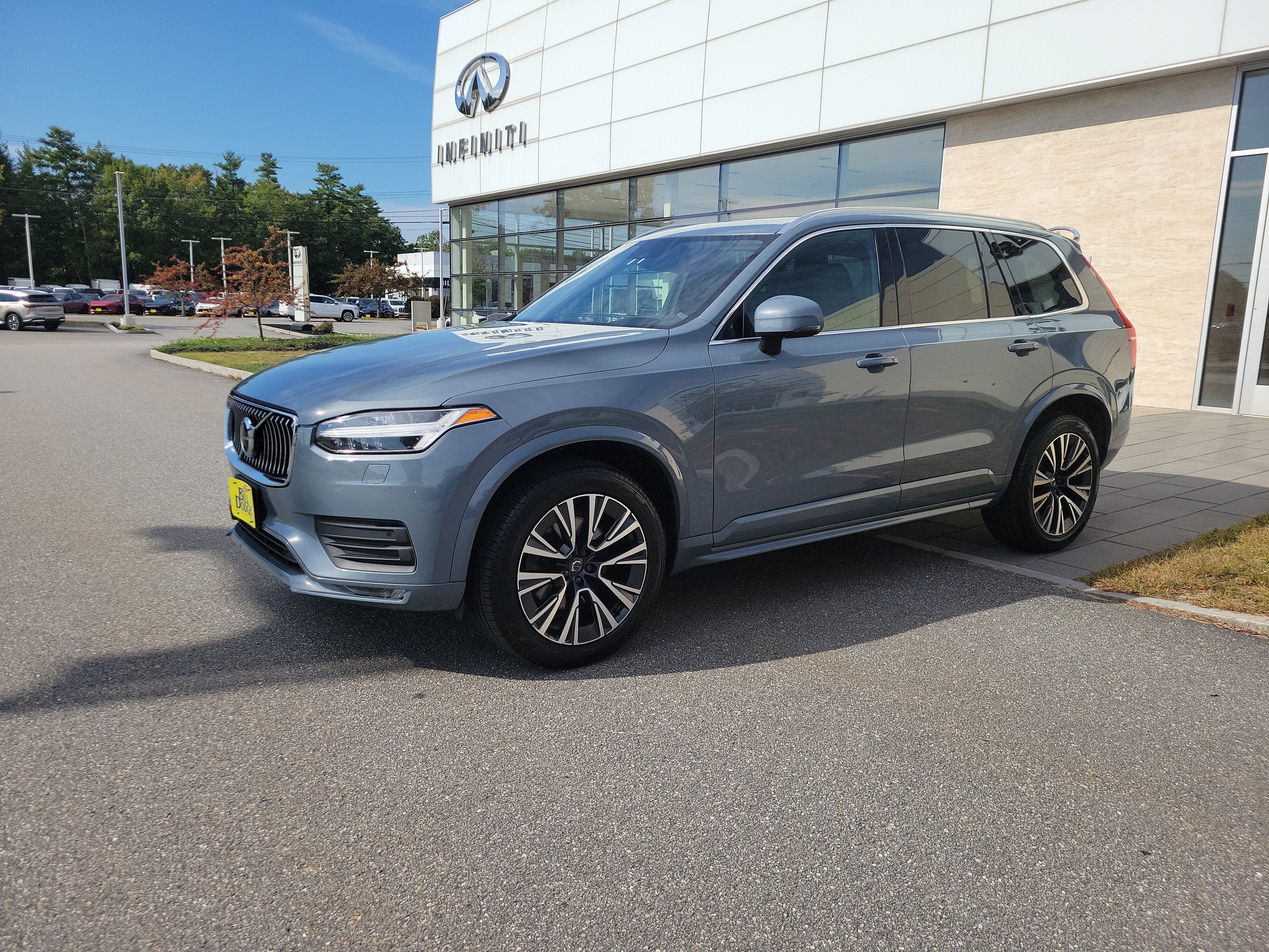Used 2022 Volvo XC90 T6 Momentum w/ Advanced Package AWD/4WD image 1