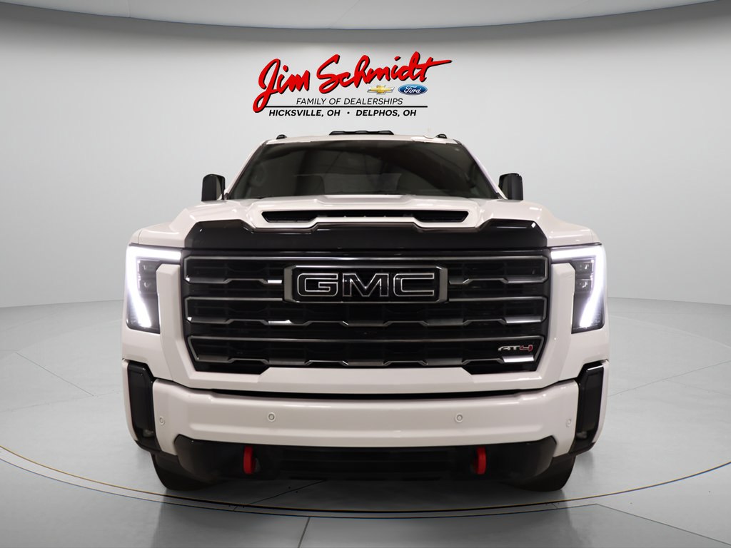 Used 2025 GMC Sierra 2500 AT4 w/ AT4 Premium Plus Package AWD/4WD image 3