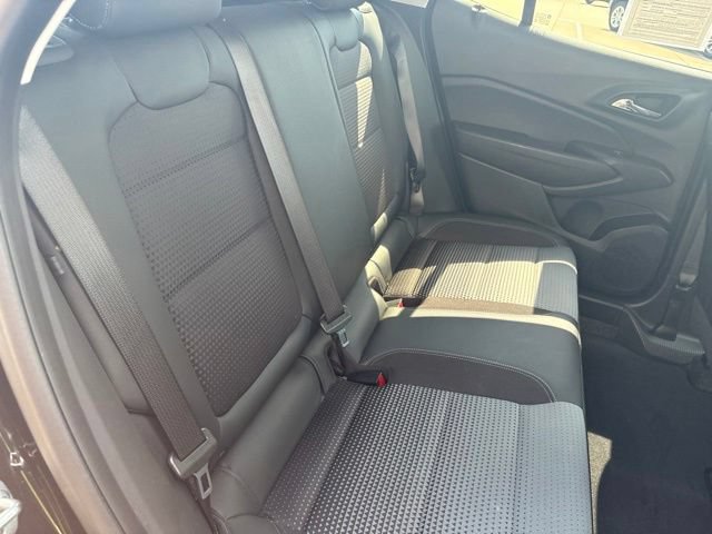 Used 2024 Chevrolet Trax LT w/ Driver Confidence Package FWD image 24