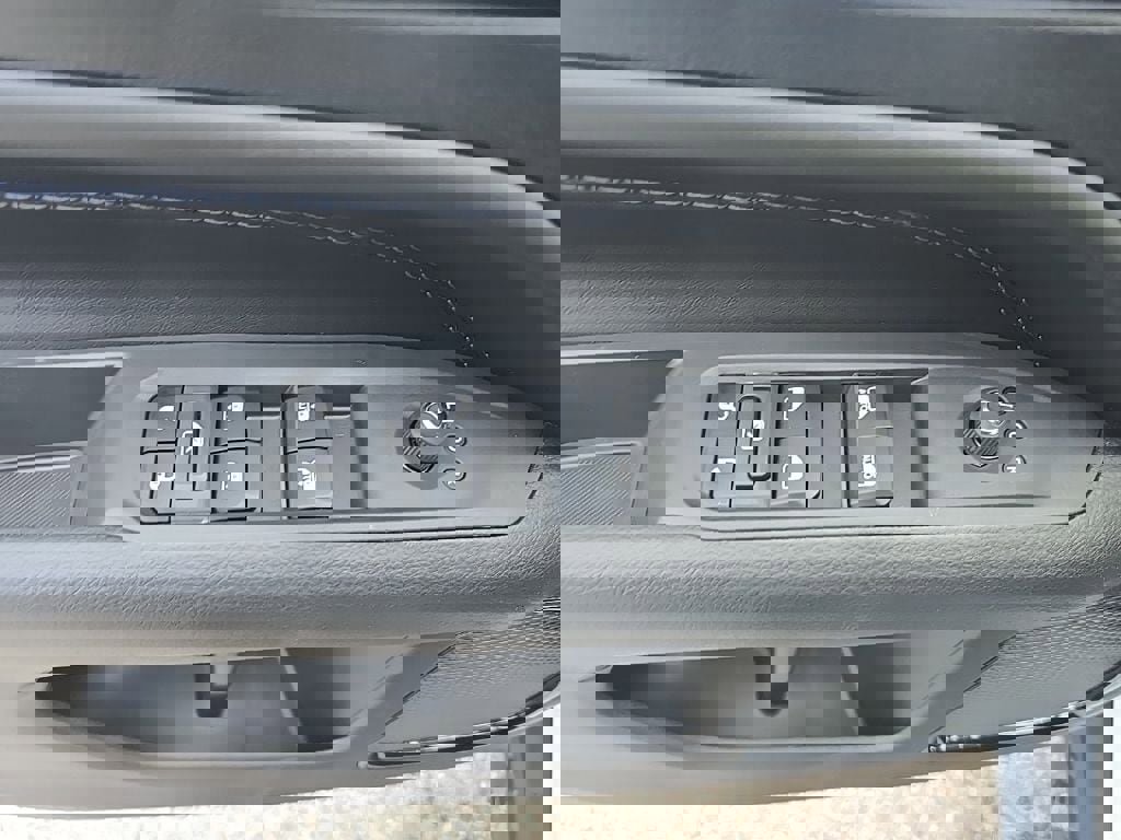 New 2026 Jeep Compass Limited image 19