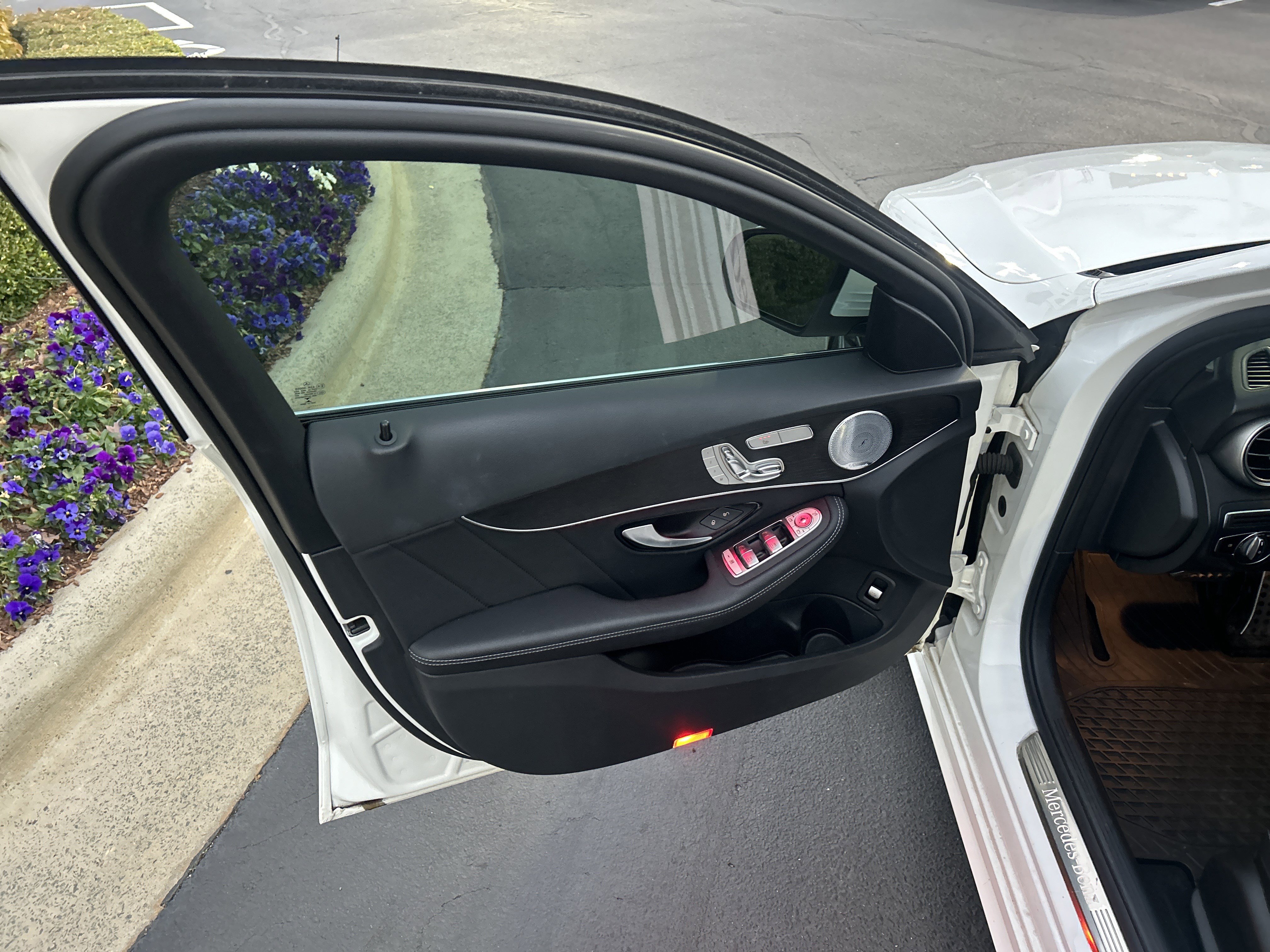 Used 2021 Mercedes-Benz C 300 4MATIC Sedan image 14