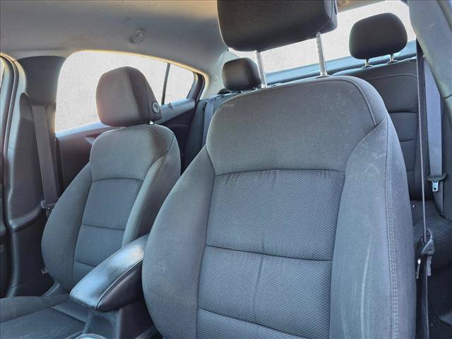 Used 2016 Chevrolet Cruze LT w/ Convenience Package FWD image 9