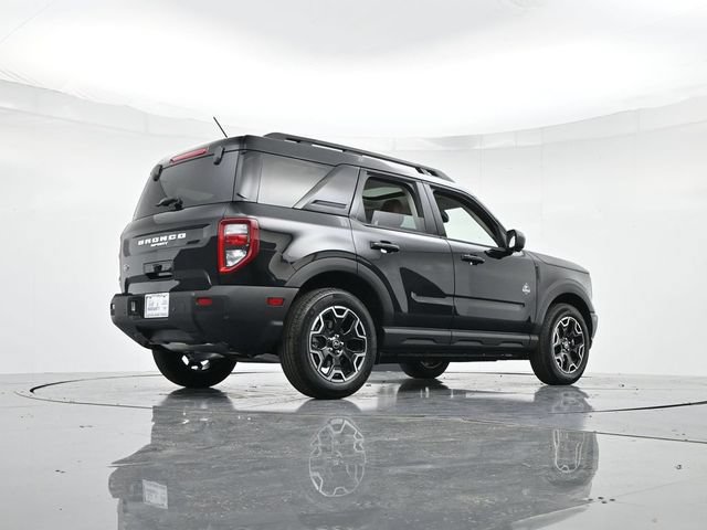 Certified 2025 Ford Bronco Sport Outer Banks w/ Outer Banks Tech Package+ AWD/4WD image 31