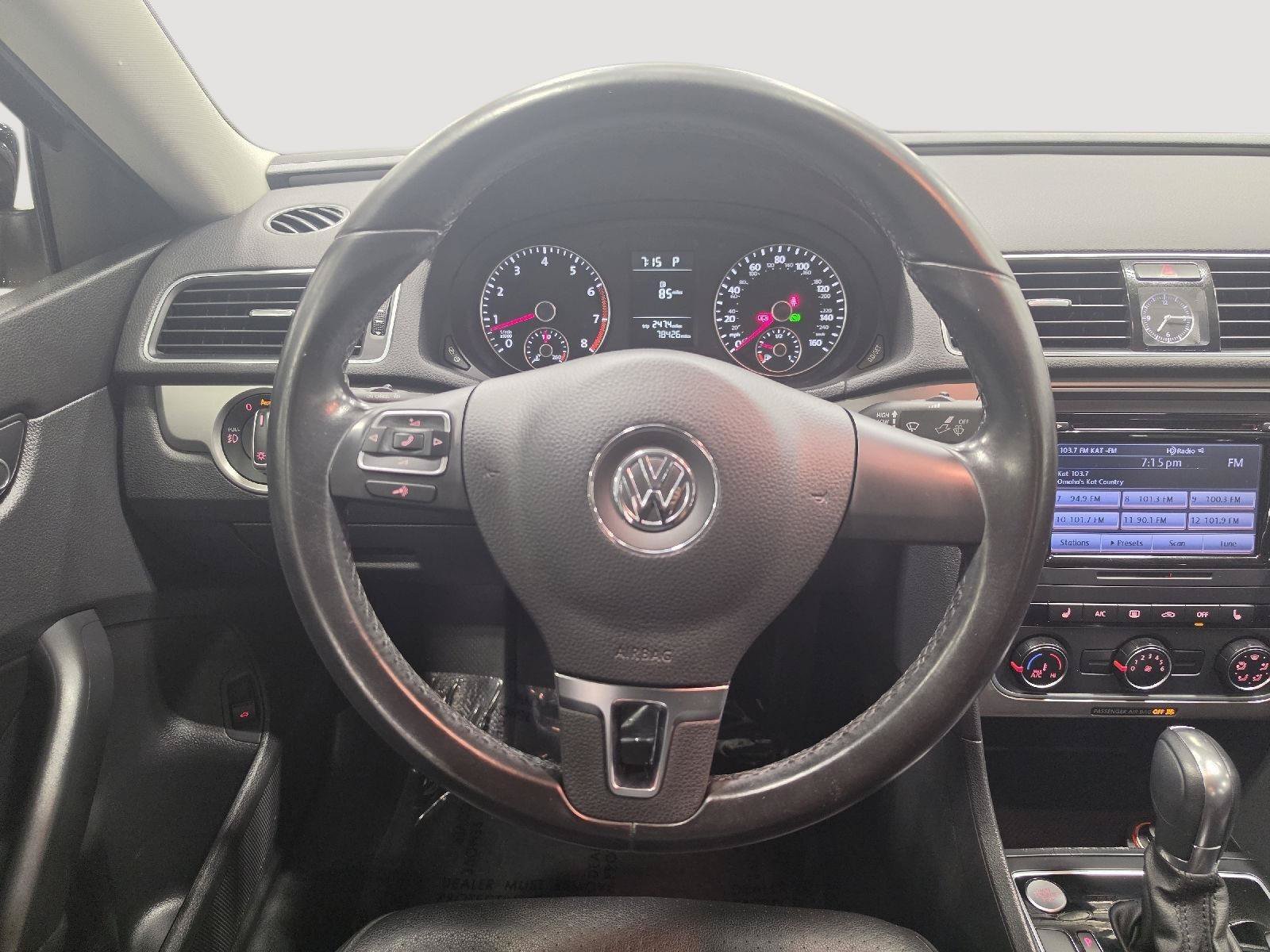 Used 2015 Volkswagen Passat 1.8T Limited Edition FWD image 17