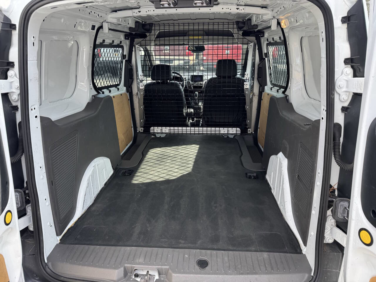 Used 2022 Ford Transit Connect XL image 3