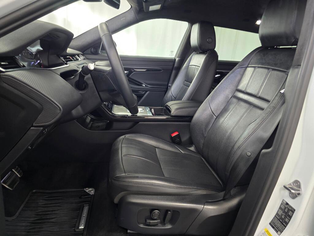 Used 2023 Land Rover Range Rover Evoque S image 13