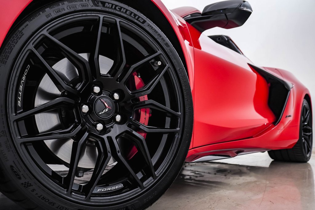 Used 2025 Chevrolet Corvette Z06 image 5
